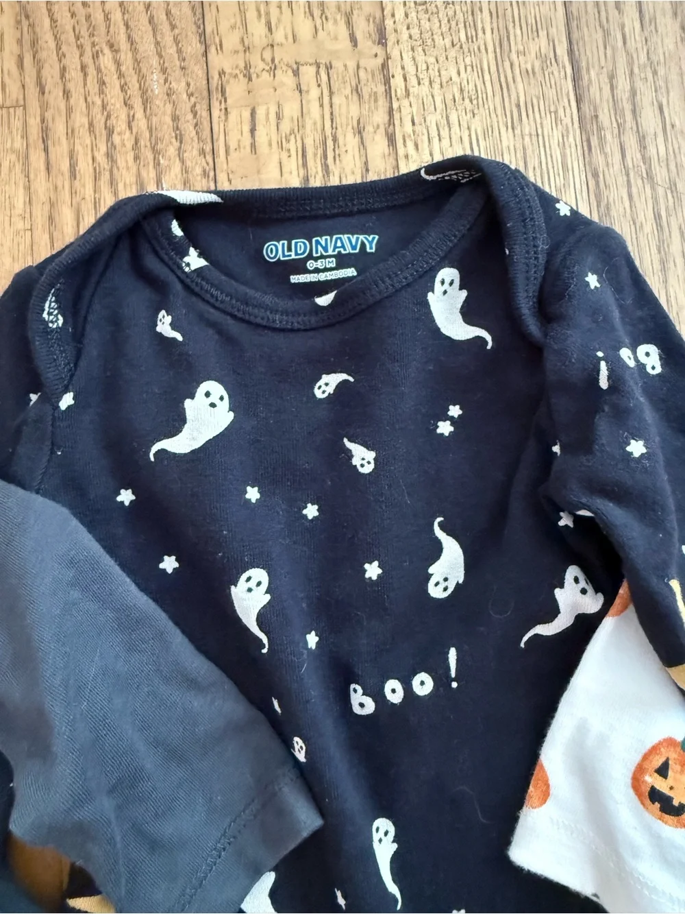 Old Navy ~ Halloween Onesie Bundle 0-3 months